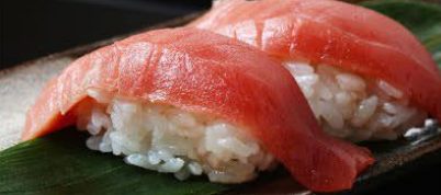 Tuna nigiri